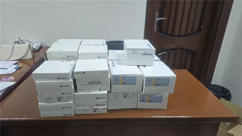 الشعب الجمهوري بقنا يتبرع بمستلزمات طبية لمركز الأورام