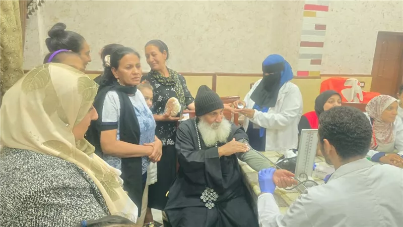 الشعب الجمهوري ينظم قافلة طبية مجانية بكنيسة القلمينا في الوقف