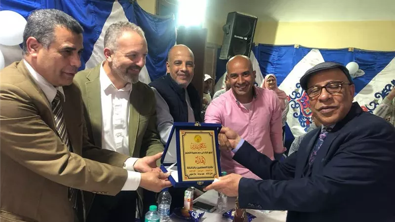 تكريم شيخ المعلمين بالخانكة