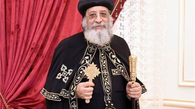 المفتي يهنئ البابا تواضروس الثاني والأخوة المسيحيين بعيد القيامة