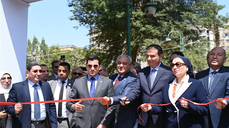 وزراء الشباب والزراعة والبيئة يفتتحون معرض زهور الربيع