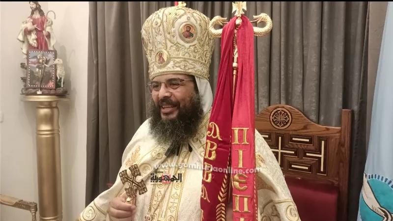 الأنبا أيلاريون يترأس قداس عيد القيامة المجيد