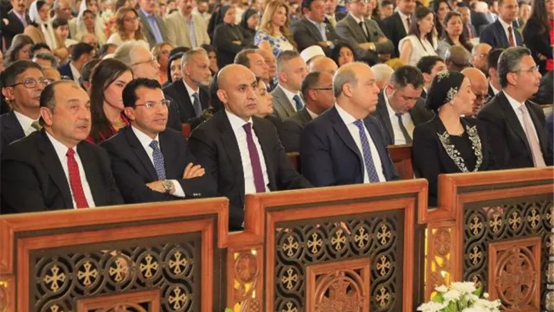 وزير التعليم يشارك في قداس عيد القيامة المجيد بالكاتدرائية المرقسية بالعباسية