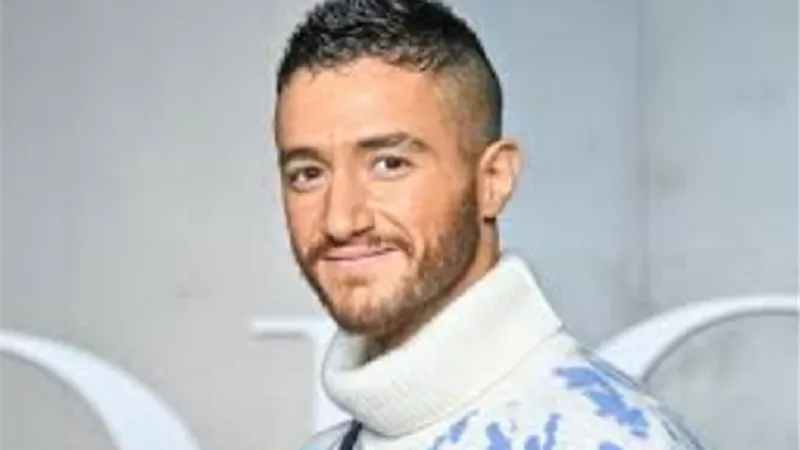 تكريم أحمد مالك بجائزة هيباتيا الذهبية في مهرجان الإسكندرية للفيل