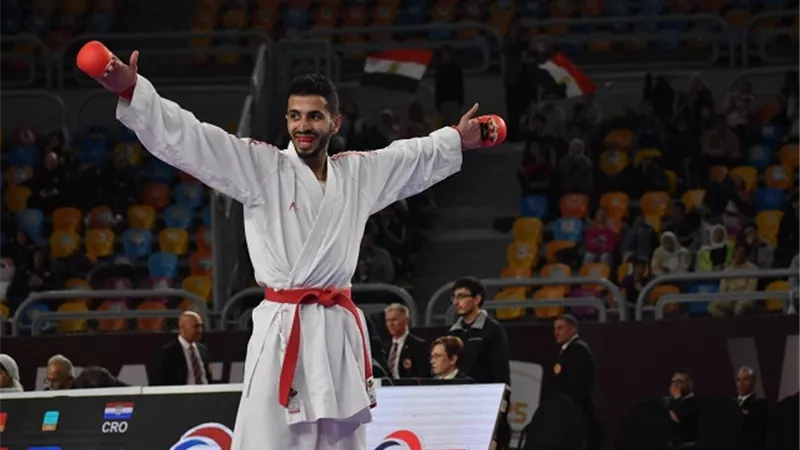 عمر عثمان يتوج ببرونزية الدوري العالمي للكاراتيه