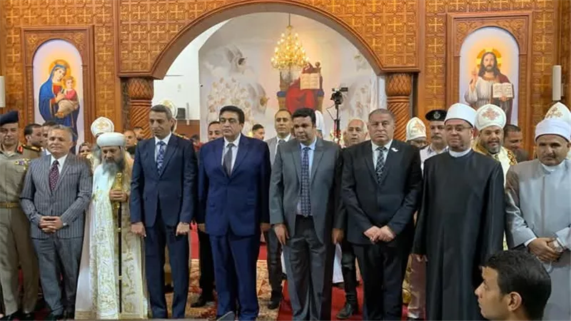 وكيل وزارة الأوقاف بالسويس برفقة المحافظ والقيادات العسكرية