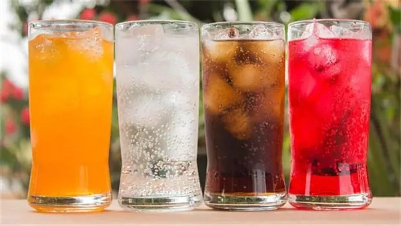 3 مشروبات احذر تناولها بعد الفسيخ والرنجة