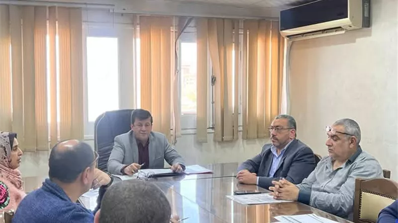 سكرتير عام دمياط يتابع مستجدات ملف التصالح بمخالفات البناء