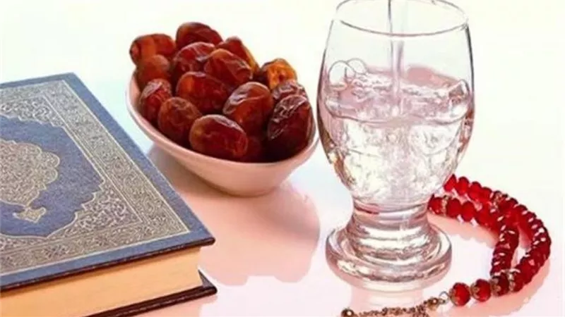أوشكت فرصة صيام الدهر على الانتهاء..!