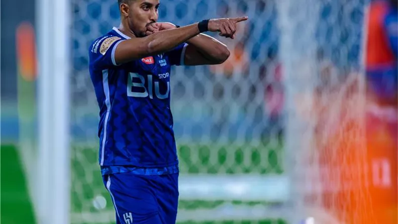 رد حاسم من ميدو على احتمالية انتقال سالم الدوسري للزمالك .. شاهد