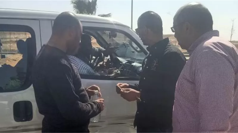 أسباب تحرير جهاز بدر 25 محضر لسيارات المواصلات فى المدينة.. بالفيديو