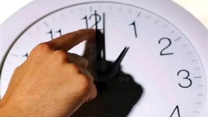 التوقيت الصيفي والساعة البيولوجية .. تأثير خفي على الحالة النفسية