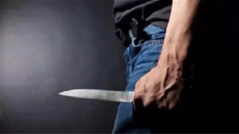 عاطل عين شمس أخذ حقه بالسكين