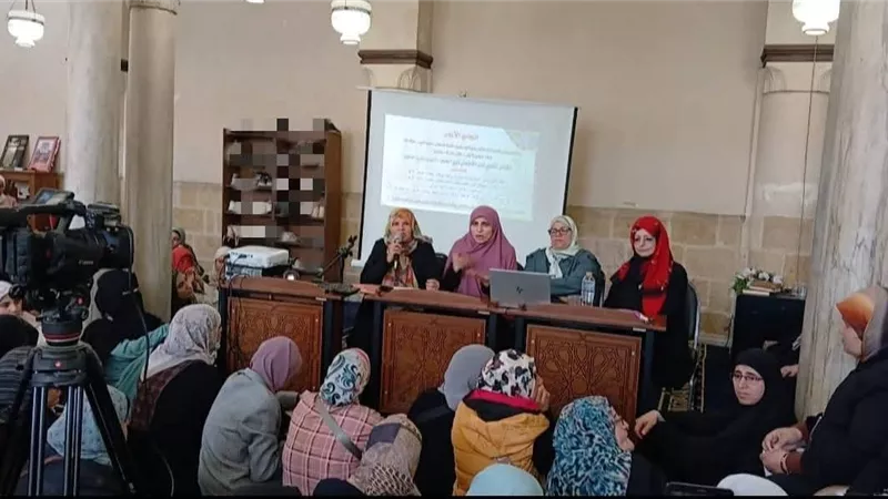 ملتقى المرأة بالجامع الأزهر يناقش طرق تأهيل التأخر اللغوي للأطفال