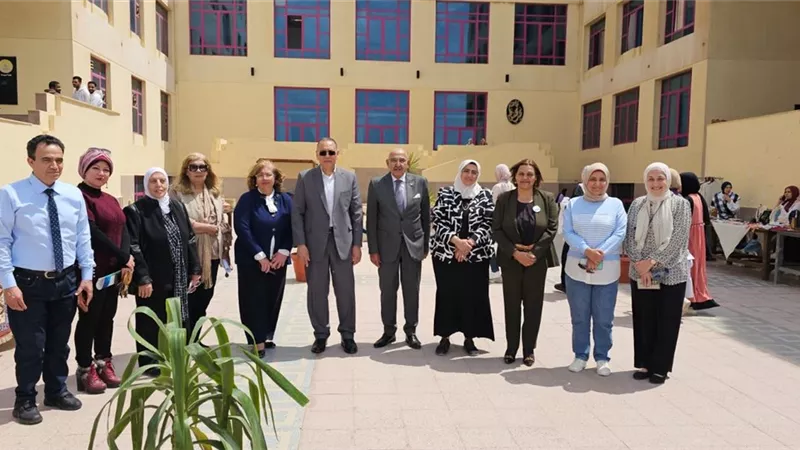 معرض أيادي مصربجامعة 6 أكتوبر يحتفي بتراث وحرف الفيوم اليدوية