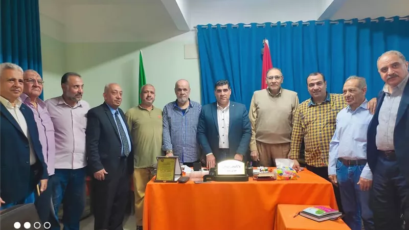 مدير تعليم شرق شبرا يلتقي وفدا نقابة المعلمين ومجلس الأمناء