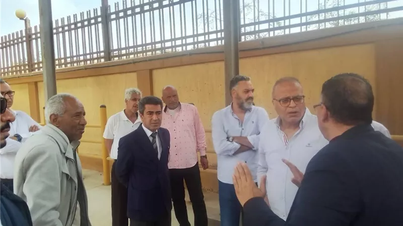 لجنةمن وزارةالتنمية المحليةلبحث احتياجات تشغيل المجزرالآلي بمطروح