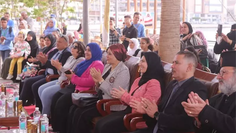 نائب محافظ دمياط تشارك في إحتفالية يوم العائلة