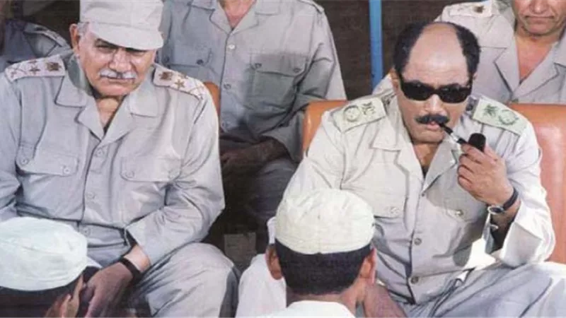 إذاعات وشاشات 