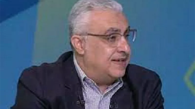 عمرو أدهم يوضح سبب إيقاف القيد عن نادي الزمالك