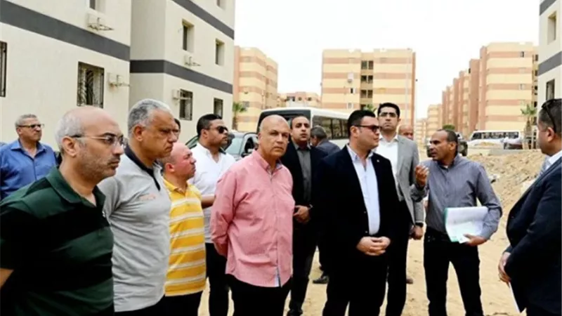 وزير الإسكان يتفقد مشروعات كبرى بمدينة بدر