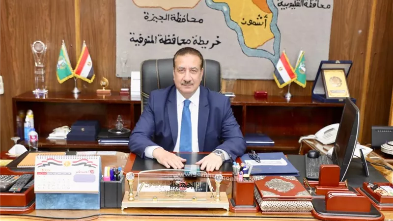 ضبط 45 كرتونة رنجة مجهولة المصدر بمنوف وتحرير 210 محضر تمويني