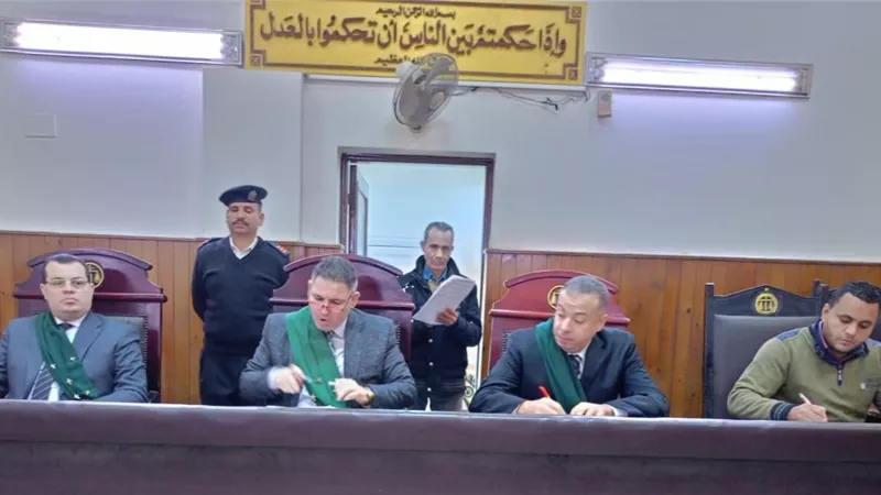 السجن المشدد لـ«حمادة»... استعمل القوة والعنف مع موظف عام