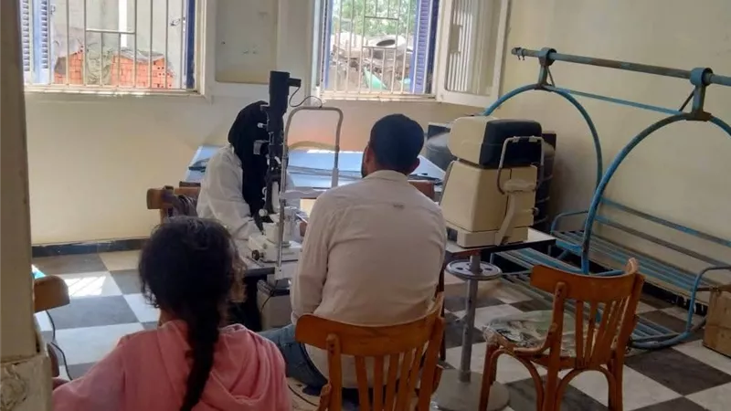 شباب كفر الشيخ ينظم قافلة طبية ضمن مبادرة 'صحتك تهمنا'