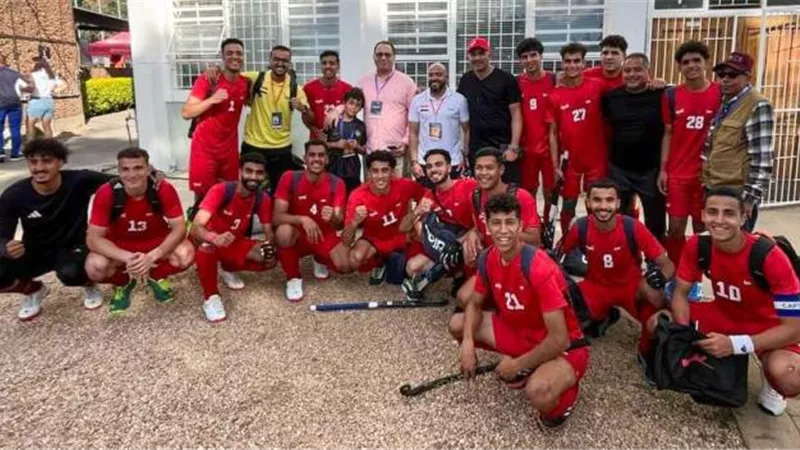 السفير وائل لطفي يهنئ منتخب مصر للهوكي بعد تأهله إلى كأس العالم
