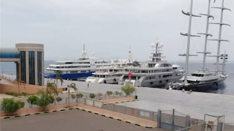 إعادة فتح ميناء الغردقة البحرى وانتظام الحركة الملاحية بالموانئ
