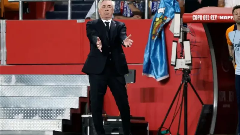 أنشيلوتي يعلق علي مصيره ويؤكد : لا أعلم سبب طرد ثلاثي ريال مدريد