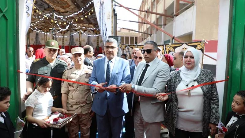 محافظ الجيزة يفتتح معرض 