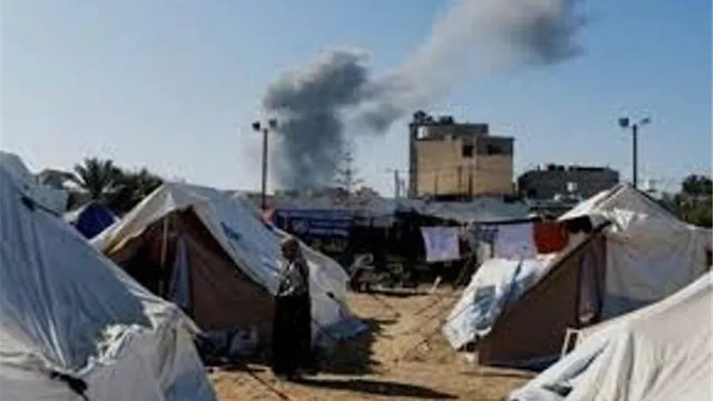 7 شهداء فى قصف إسرائيلى استهدف خيمة نازحين بخان يونس