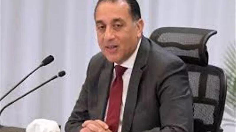 مدبولي يستعرض الحلول الحاسمة لوقف تخفيف الأحمال خلال الصيف