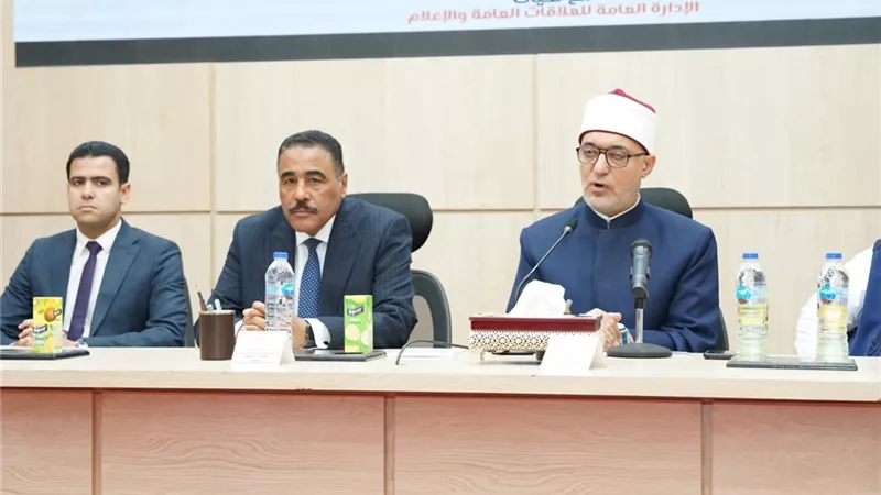 نظير عياد مفتى الديار المصرية يفتتح فرع دار الافتاء بمطروح