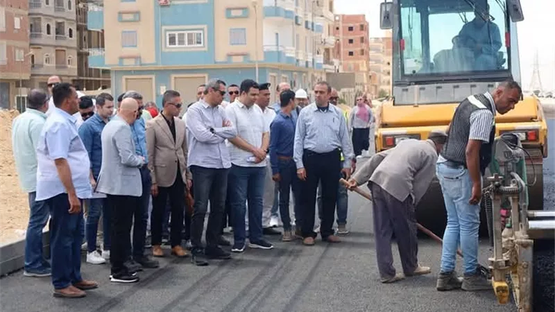 الشاذلي يتفقد أعمال تطوير طريق مصر - إيران بحي عتاقة