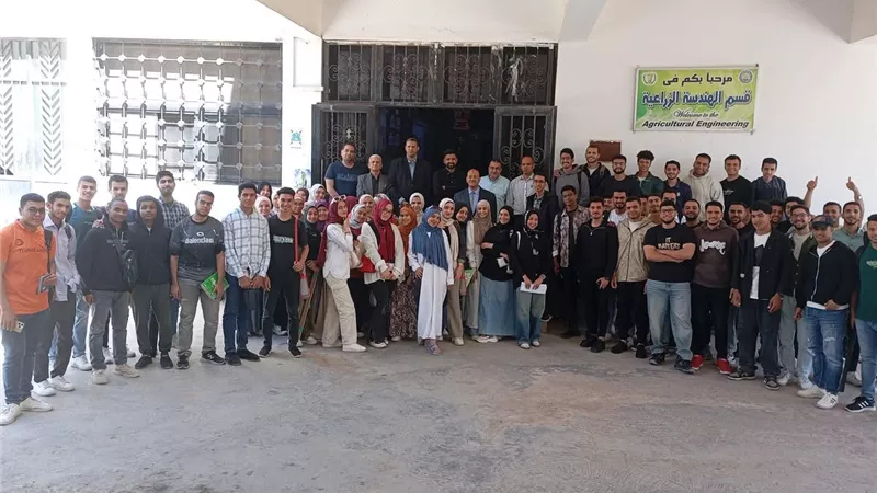 ورشة عمل لأعداد مهندسي اللاند سكيب بالتعاون مع زراعة جامعةالقناة