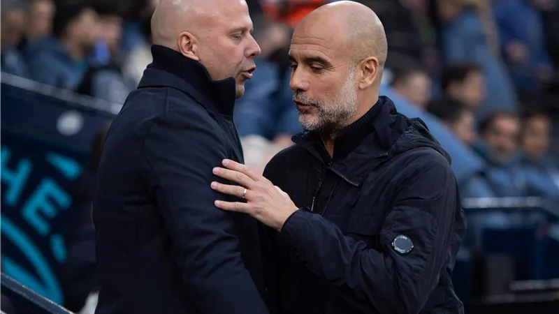 جوارديولا يهنئ ليفربول بعد تتويجه بلقب الدوري الإنجليزي