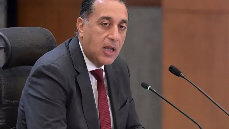 رئيس الوزراء يتفقد مشروعات 