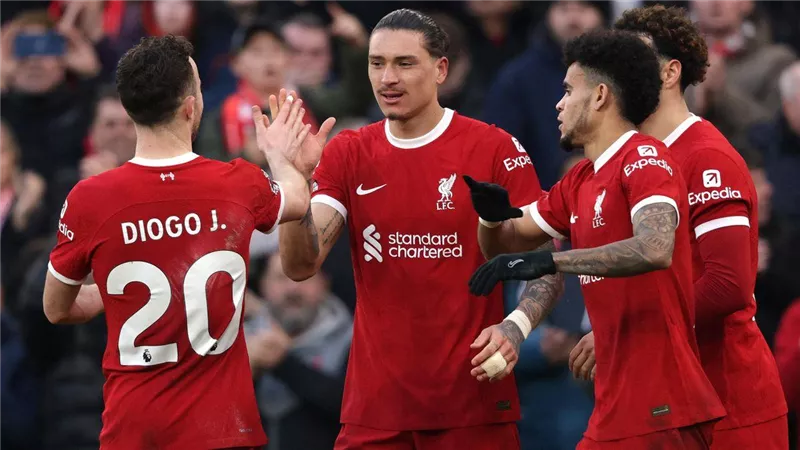 ليفربول يخبر لاعبه بعدم استمراره .. وأتلتيكو مدريد يستهدف ضمه