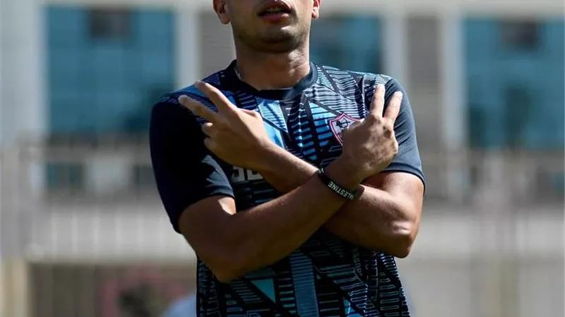 إنبى: الزمالك لم يطلب شراء محمد حمدى ولا نمانع بيعه لأى ناد