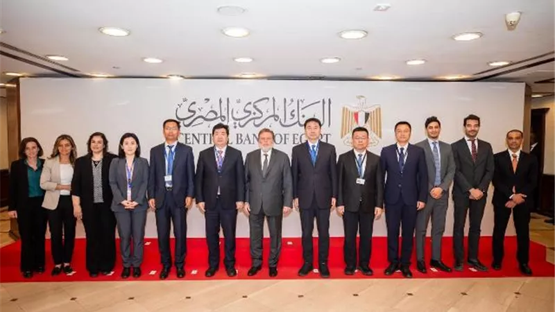 محافظ البنك المركزي يستقبل وفدا صينيا لبحث أوجه التعاون المشترك