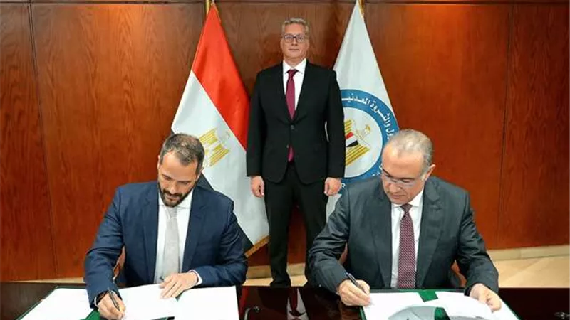 وزير البترول يشهد توقيع مذكرة تفاهم بين 