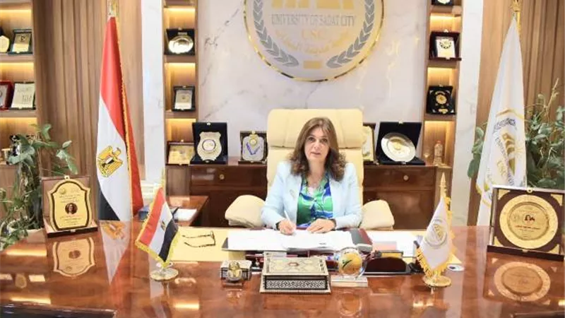رئيس جامعة السادات .. تعليق الدراسة غدا الأربعاء بسبب سوء الطقس