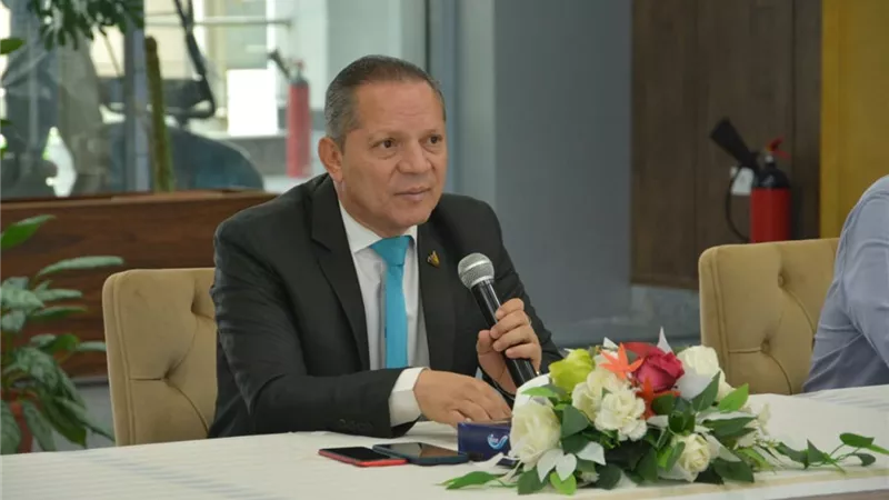 تعليق الدراسة بجامعة دمياط
