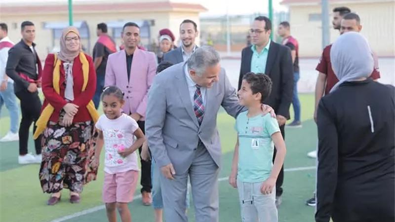 رئيس جامعة السويس يشهد احتفالية يوم اليتيم