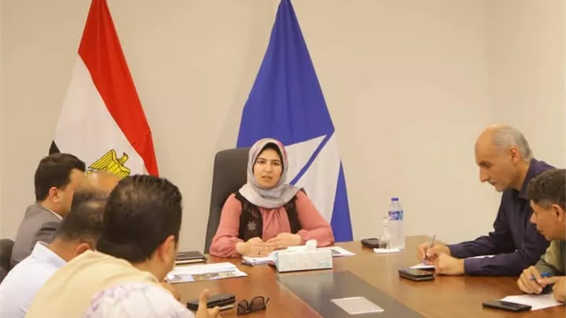 الصديق تتابع منظومة الإعلانات وتوجه بإجراءات صارمة لتنظيمها
