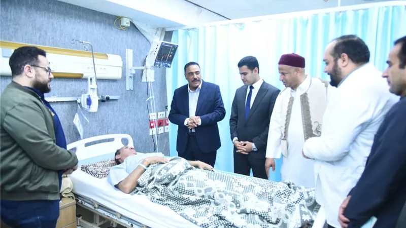 شعيب يتفقد مركز قسطرة القلب والجراحات التداخلية بمطروح