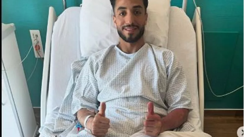 أول تعليق لمحمد عبد المنعم بعد إجراء عملية الرباط الصليبي - شاهد