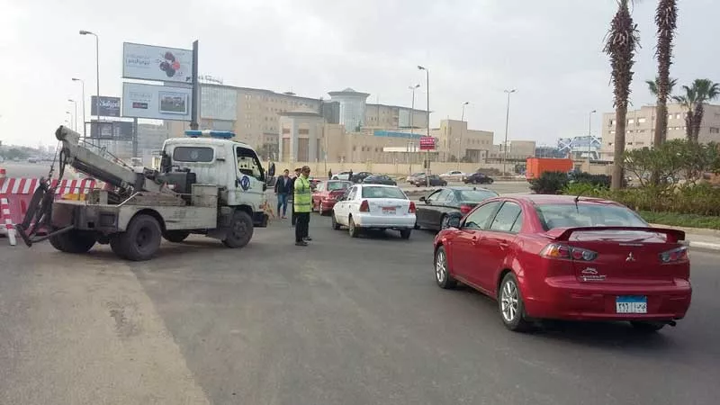 غلق كلي لمسطح كوبري التسعين الجنوبي اتجاه الطريق الدائري